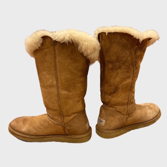 UGG Bailey Button Triple II Boot - Picture 6 of 7